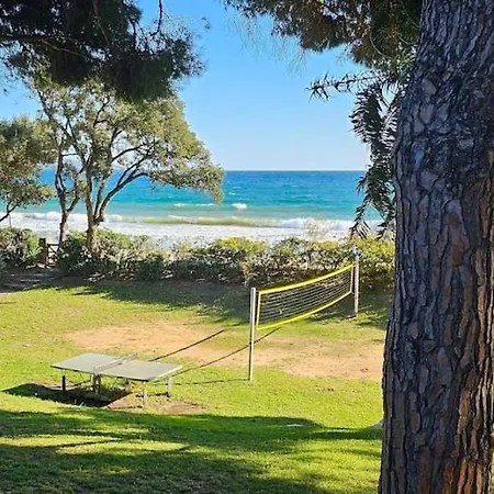 Familiale Pied Dans L'eau Accès Direct à La